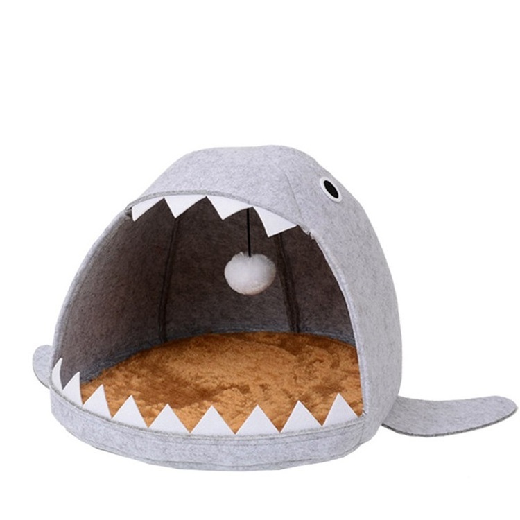 Custom New Design Four Seasons Washable Felt Shark Pet Cat Custom Shape Dog Bed For Pet