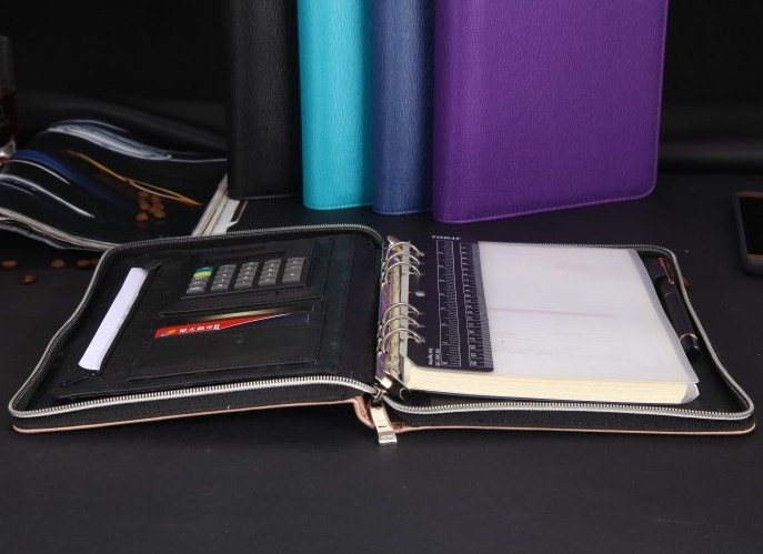 Custom Portable Zippered Ring Binder Leather Travellers Notebook With Pen Holder And Calculator