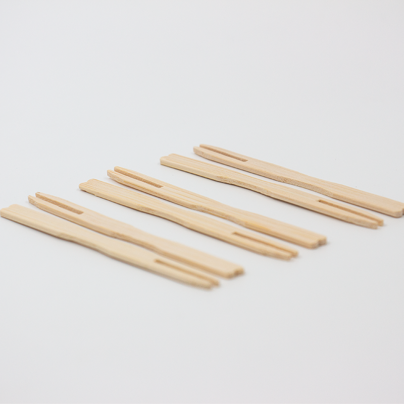 2023 high quality natural materials wholesale price custom disposable fruit fork