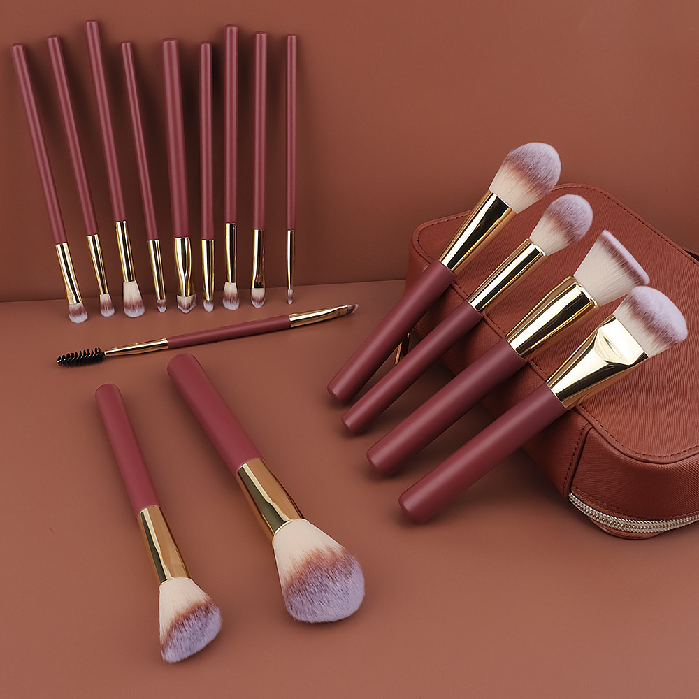 HMU 2024 Cosmetics Makeup Brushes High Quality Custom Logo Professional Vegan Matte Wood Handle Red Gold Makeup Brush Set