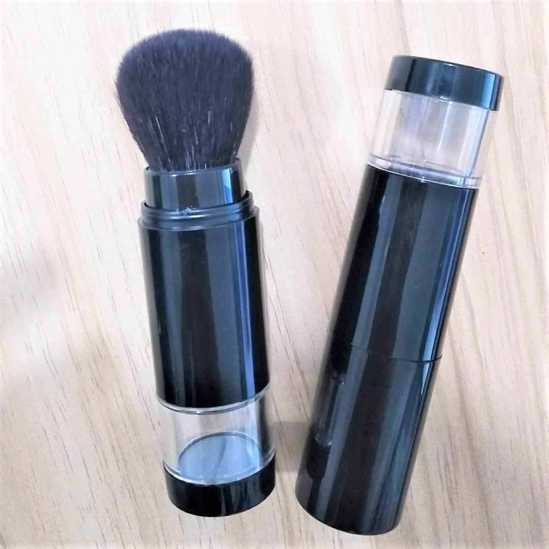 HMU Kabuki Mineral Loose Face Refil Powder Brush Container Single Short Handle Pump Refillable Body Face Dispensing Powder Brush