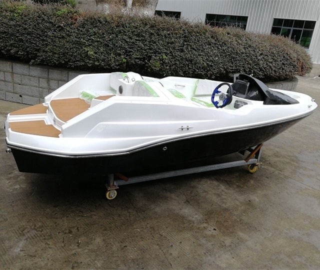 4.8m Fiberglass Small Outboard Jet Ski Boat With CE Approved For Sale