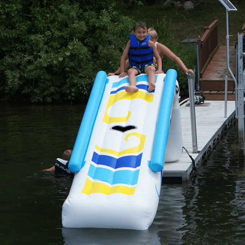 Dock inflatable pontoon boat slide with ramp inflatable water slide with boat