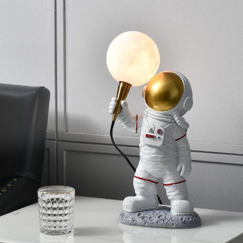 Creative study living room decoration Space bedroom children's room Bedside lamp Astronaut lamp