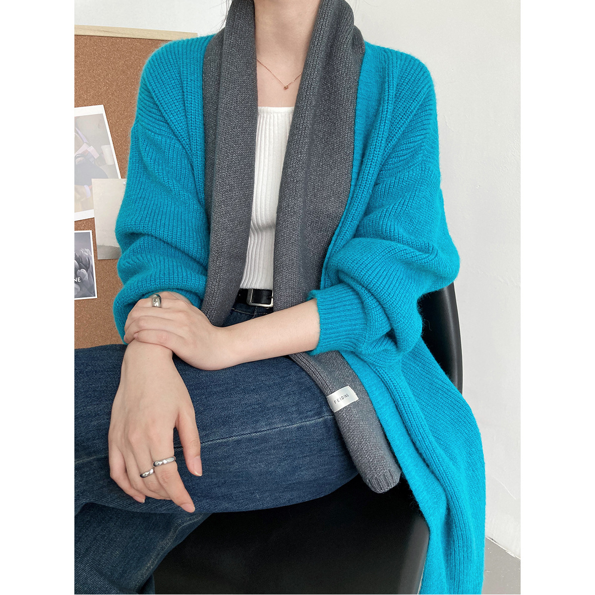 Women's Knitted Cardigan Autumn and Winter Korean Version V-Neck Long Casual Style Solid Pattern Lantern Sleeve Coat