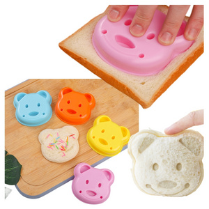 Animal Cartoon Shapes Diy Vegetable Fruit Cutter Cute Lunch Punch Bread Sandwich Cutter And Sealer Set