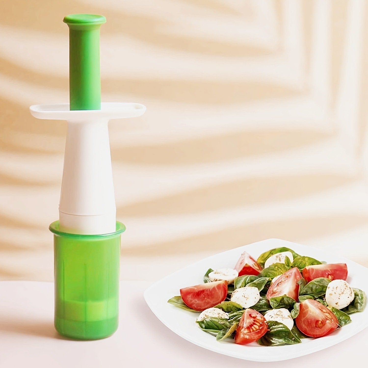 Multifunctional Kitchen slicer for salads as seen on TV Fruit Vegetable Small Tomatoes Grape Cherry Slices Cutter