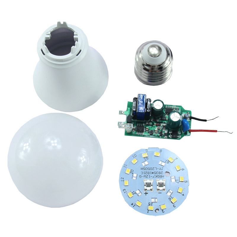 Auto ON OFF 7W 9W 12W A60 E27 SMART LED Dusk To Dawn Bulb Day Night Light Motion Sensor Led Bulb