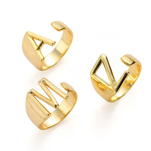 2023 New Alphabet Letter Finger Ring Design Fine Jewelry Golden Knuckles Rings A-Z Letter Signet Ring Adjustable for Men Women