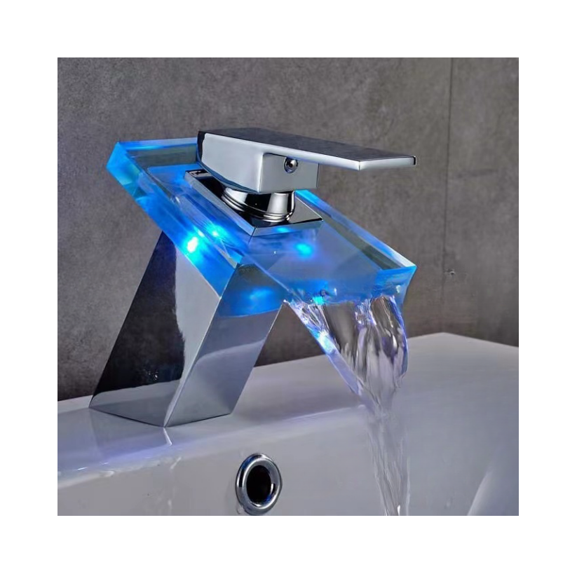 Libert sanitary ware hot selling China supplier good quality cheap price brass LED light basin faucet