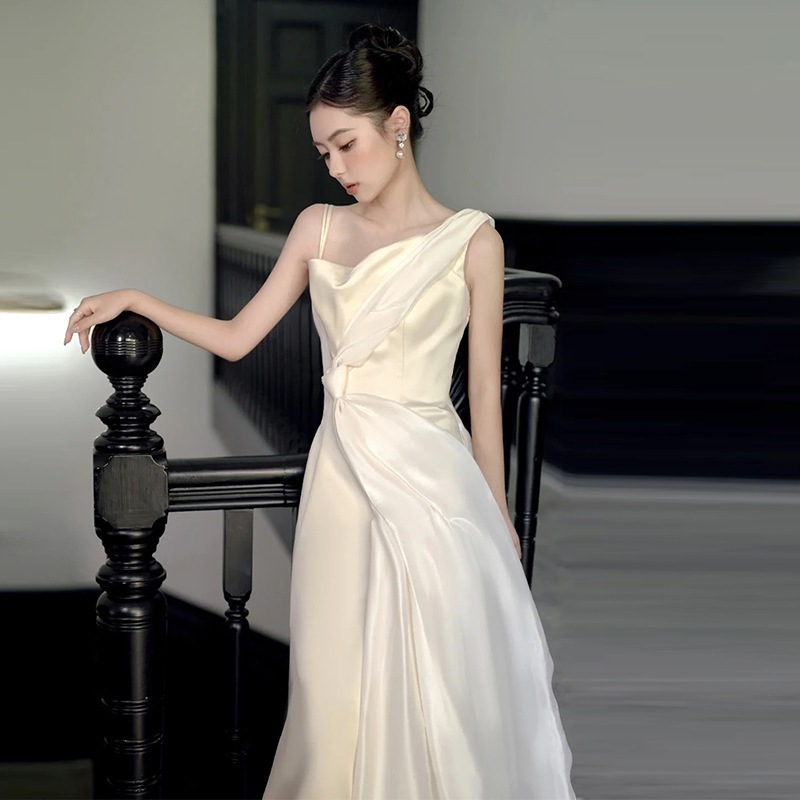 Korean Satin Wedding 2023 Elegant Slimming White Simple Outerwear Yarn Sexy Backless Bridal Tail Dress