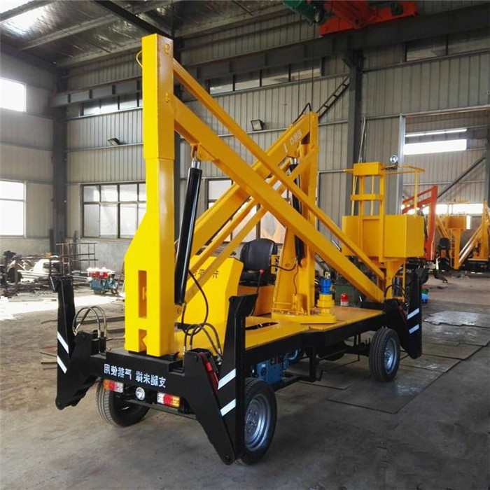 Self-driving Hydraulic Articulating Boom Lift Platform High-altitude Operation Truck Diesel or Battery Power