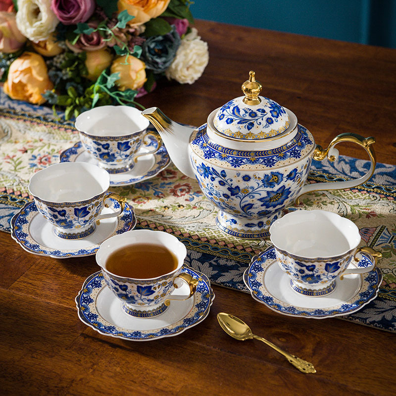 blue and white porcelain Chinese tea pot set luxury gold design tea pot set with tray