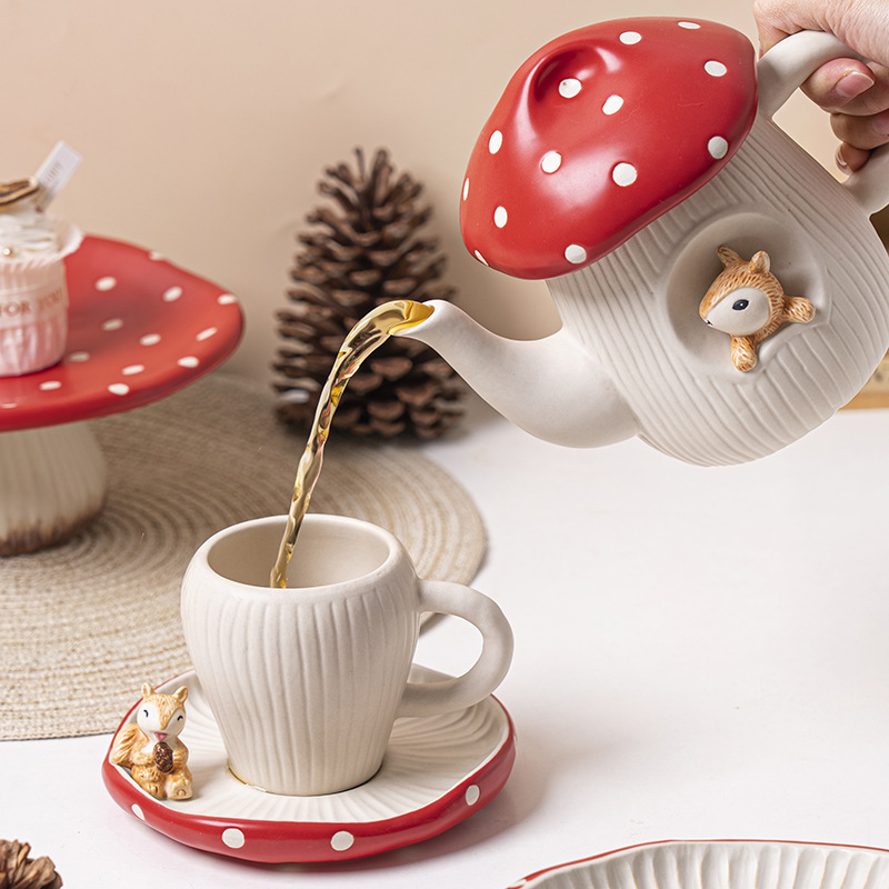 Creative red mushroom ceramic tea pot with tea cup set cute kids water kettles and standing cake plate coffee pot set