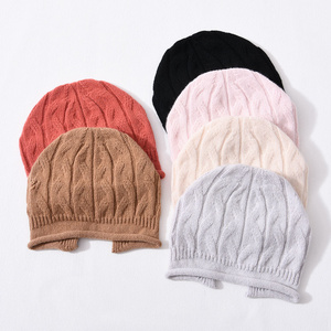 Wholesale Soft Oversized 100% Wool Knitted Beanie Hat Slouchy Solid Color Ribbed Women Winter Ponytail Beanie