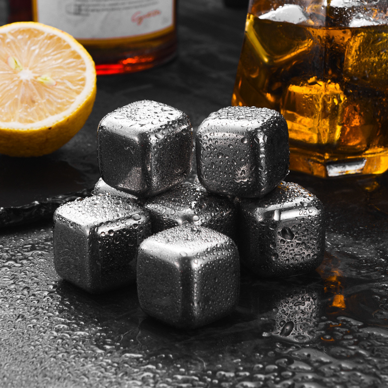 Summer hot sales Reusable Chilling Whiskey Stones stainless steel beer ice stone 18/10 Square Whiskey Ice Cube