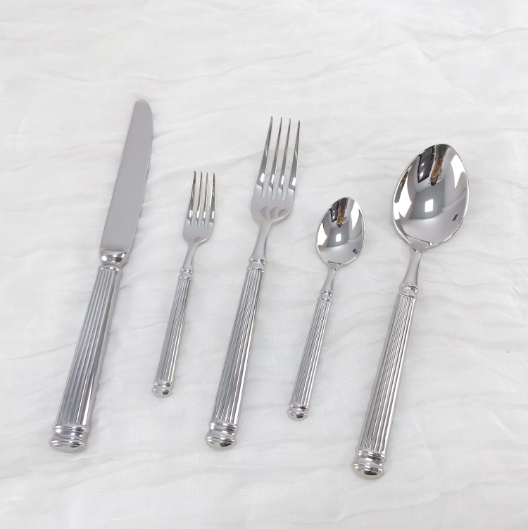 Creativity Gift Roman Column cutlery set Europe style Silver Luxury Fashion Cutlery Set 18/10 Stainless Steel flatware