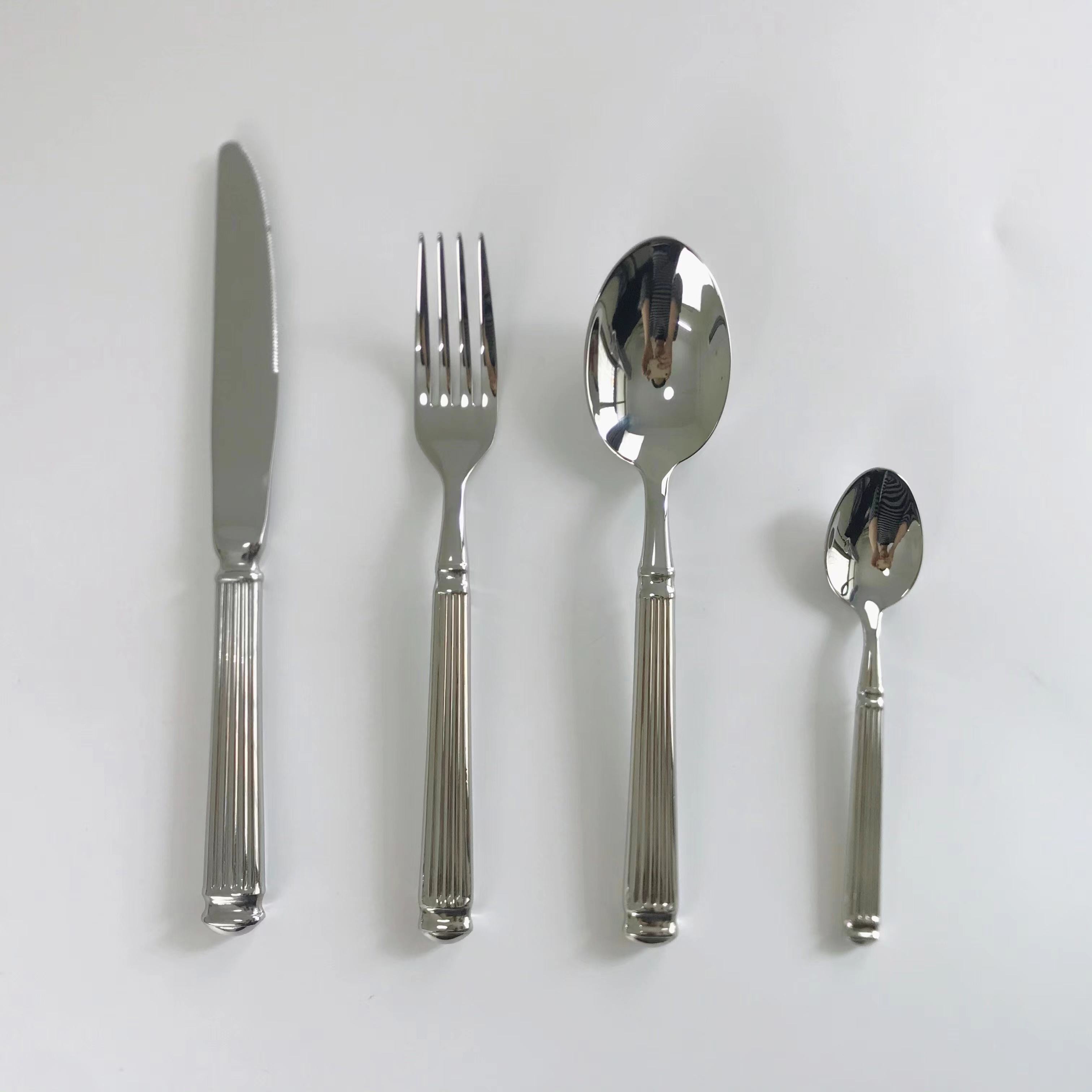 Creativity Gift Roman Column cutlery set Europe style Silver Luxury Fashion Cutlery Set 18/10 Stainless Steel flatware