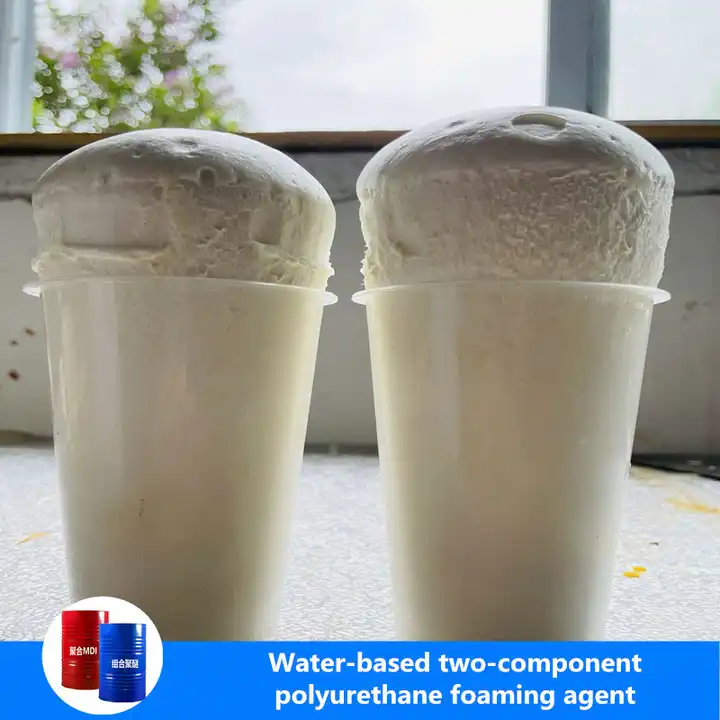 Two component Waterproof Wall roof insulation Open cell/Close cell Isocyanate  Poly Pu foam Liquid material