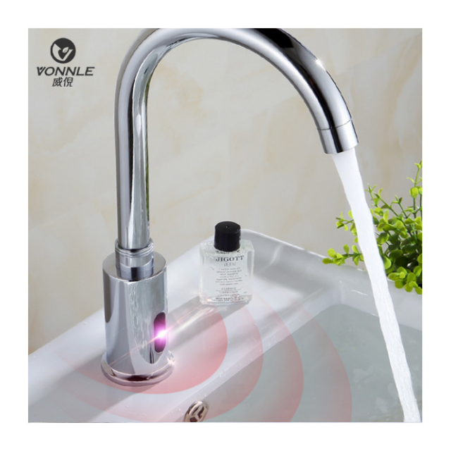 Deck mounted non-contact automatic sensing kitchen faucet DC AC brass infrared sensor sensing faucet