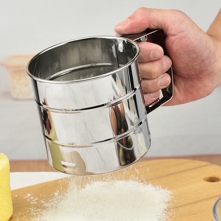 Handheld Rotary Flour Sieve Kitchen Tools Flour Sifter Sieve for Flour and Powdered Sugar