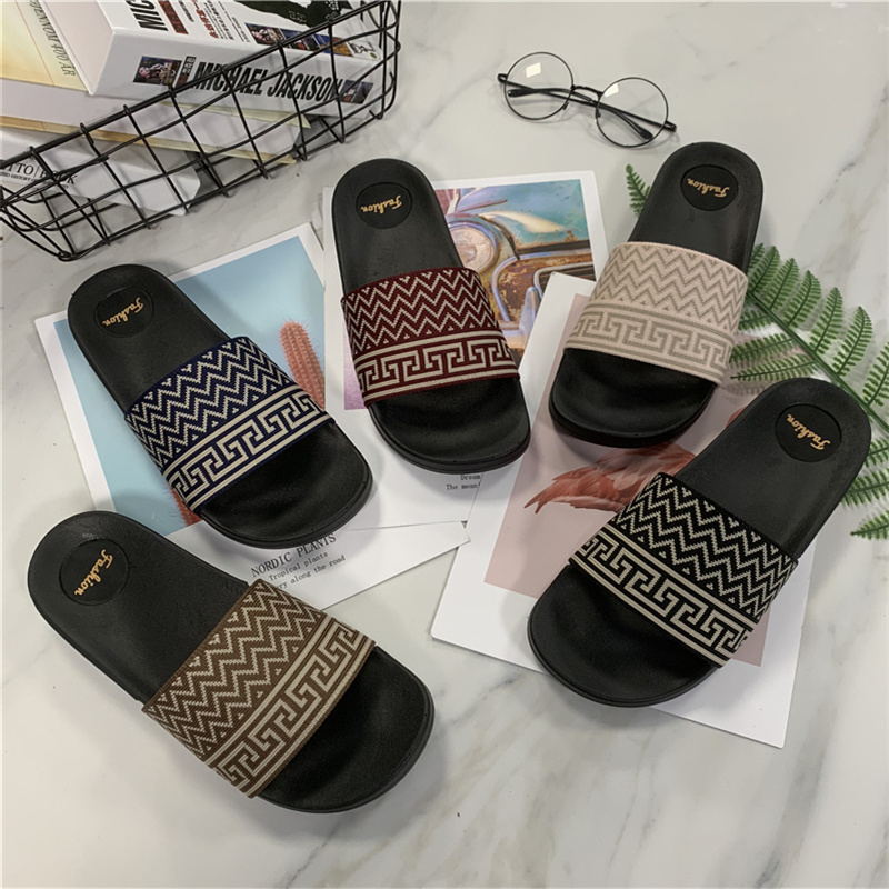 Asian Style 2022 New Customized Men's and Women's Favorite Slippers Flyknit Slippers Top