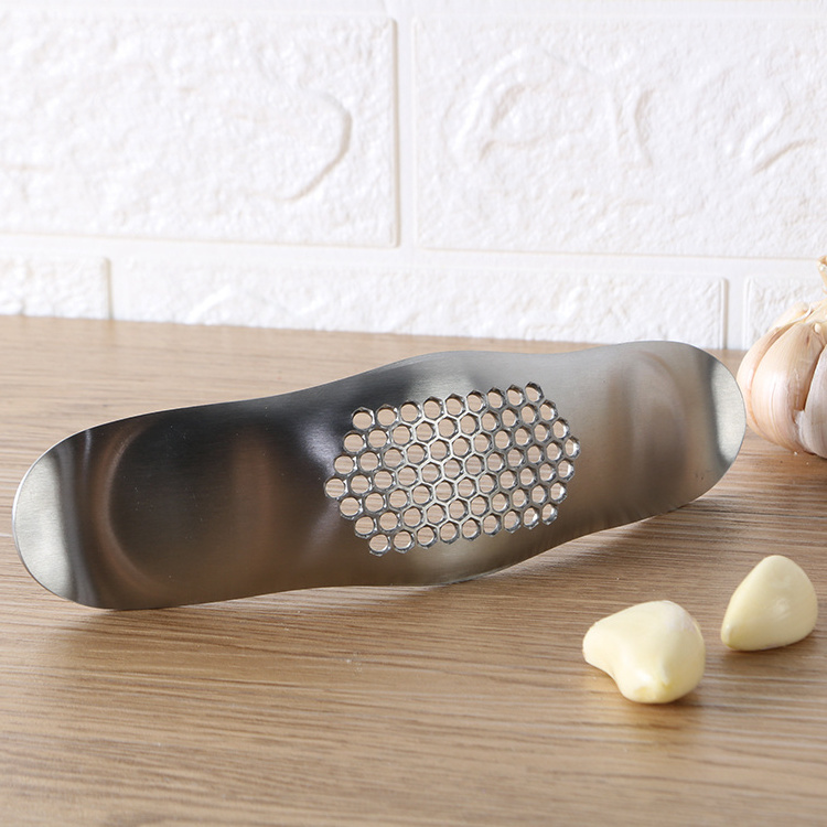 Good Quality Food Grade Stainless Steel Ginger Rocker Chopper Garlic Crusher Vegetable Tools Garlic Press