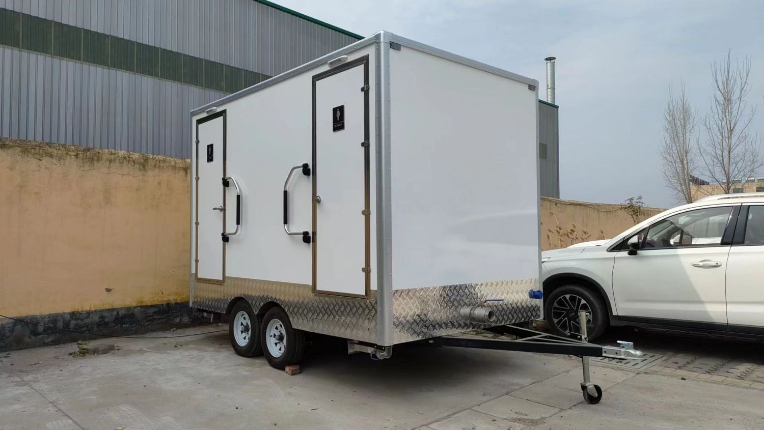 Movable 2 Stall Public Toilet Portable Mobile Toilet Trailer For Sale