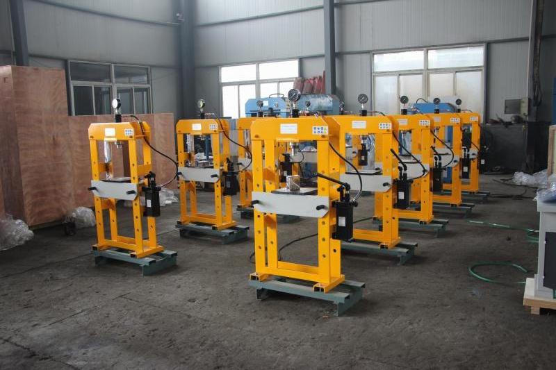 High Efficiency Manual Hydraulic Press Equipped With Fast Travel and Quick Release Function, Improve Production Efficiency