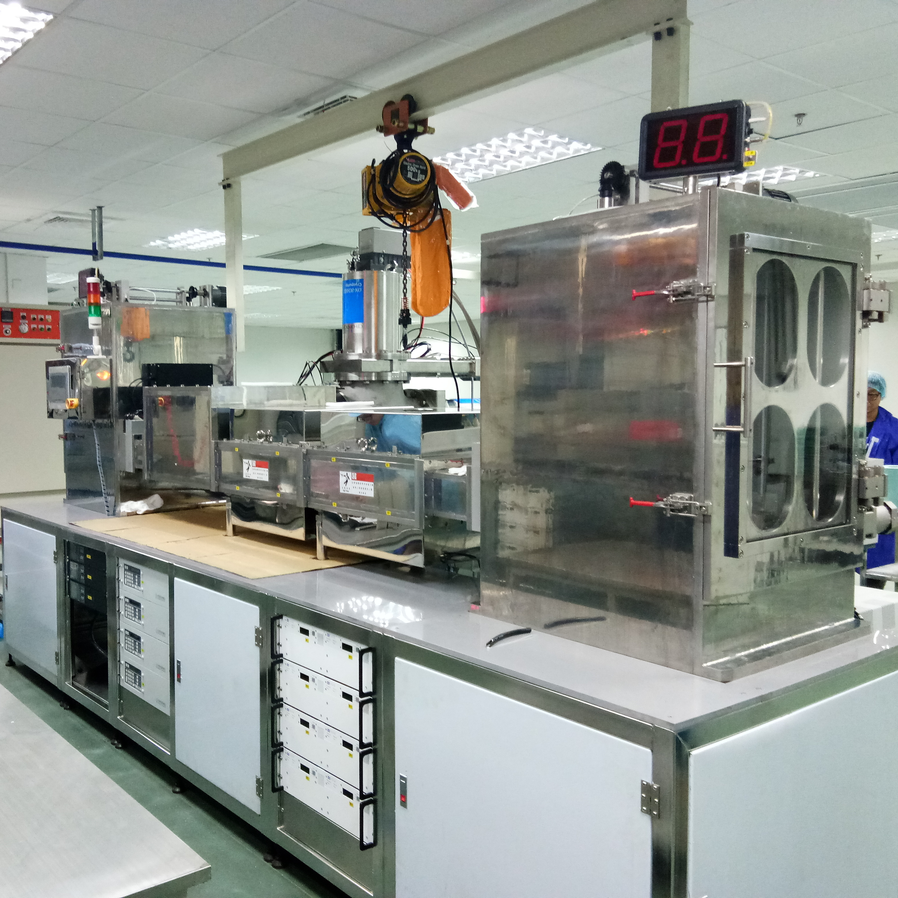 Patch or wafer resistance, capacitor, chip, semiconductor and other magnetron sputtering tunnel furnace true plating machine