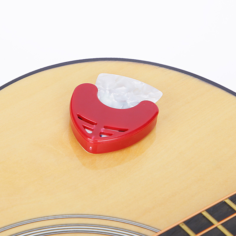 Guitar accessories pick box and Celluloid picks for guitar