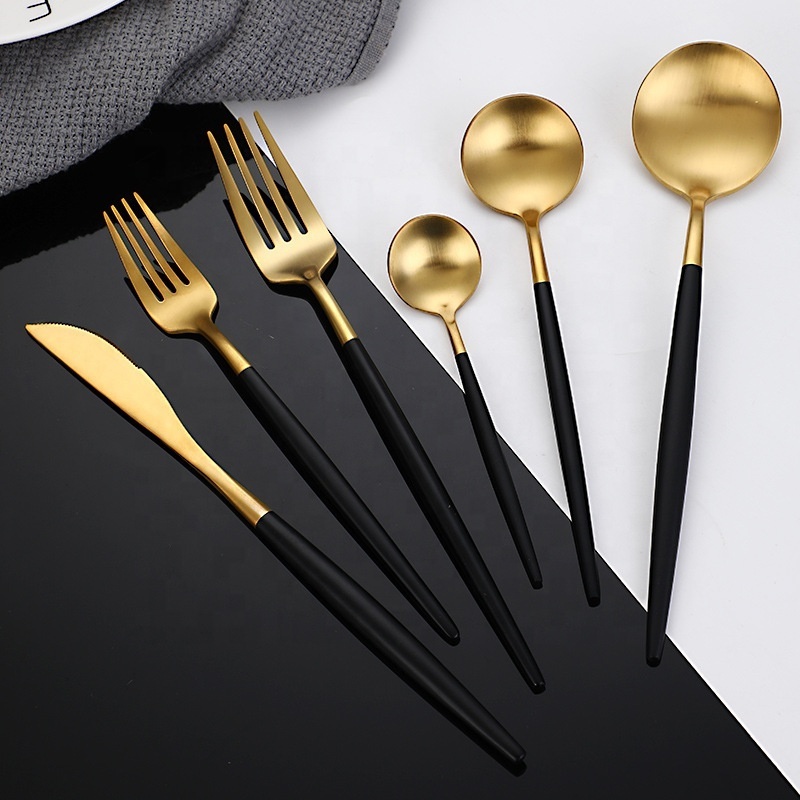 High Quality Hot Selling 4 pcs matte gold 18 10 flatware set restaurant flatware set portuguese cutlery white gold flatware