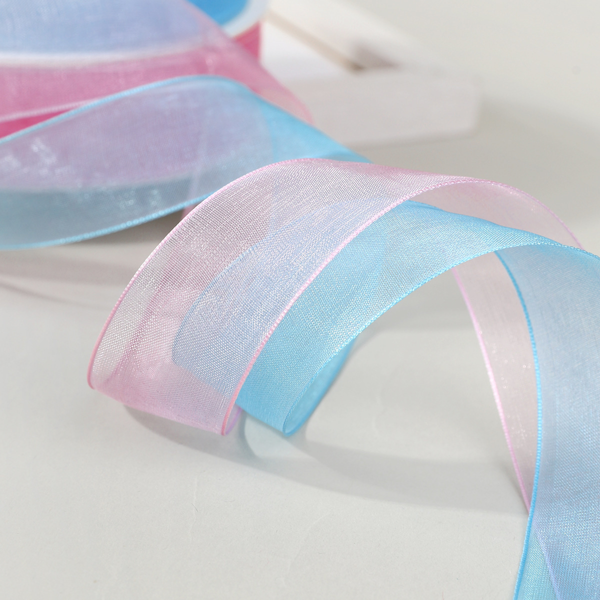 Manufacture Luxury Wholesale Custom 2.5cm 50Yards/Roll Sheer Organza Ribbons for Gift Chiffon Color Packaging ribbon