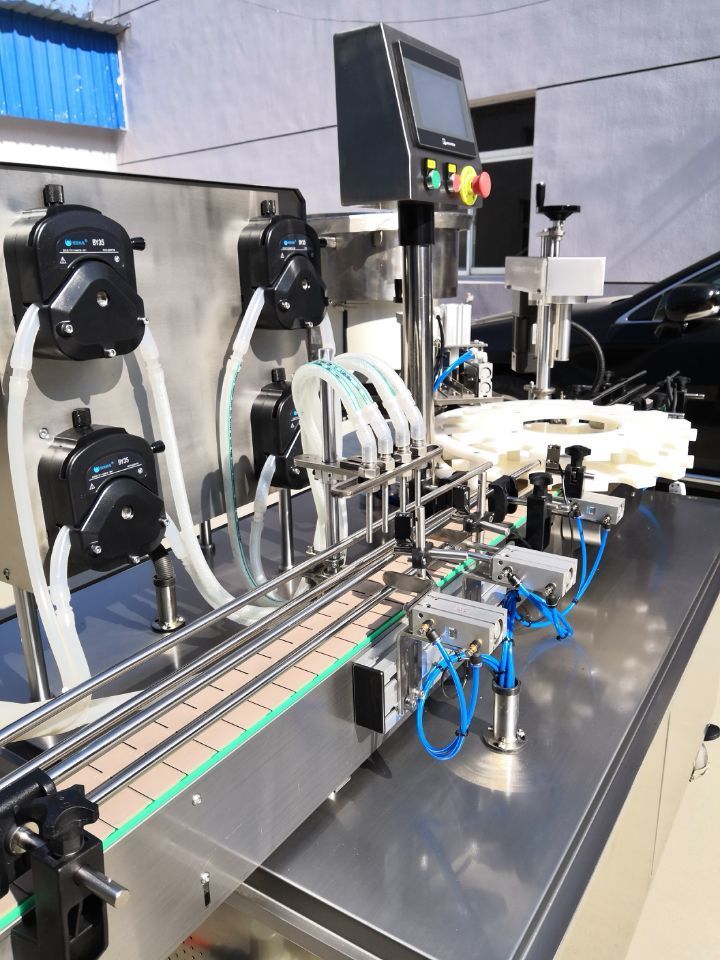 High precision oral liquid / syrup liquid pump filling capping machine