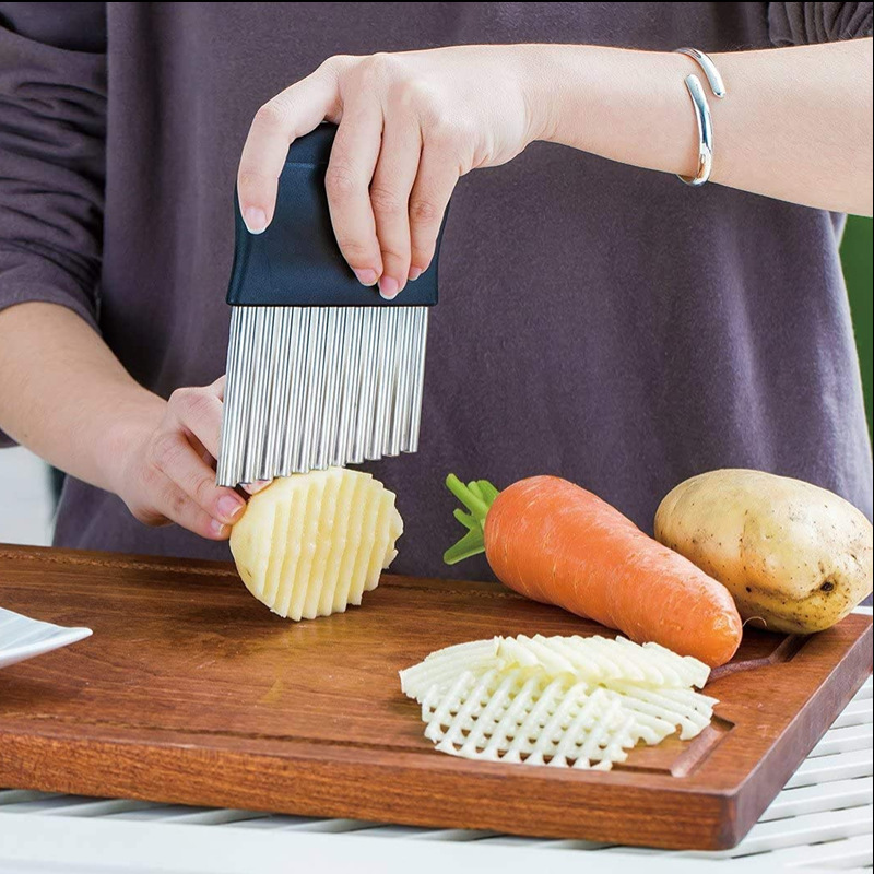 Stainless Steel Handheld French Fry Cutter Vegetable Potato Chip Onion Slicer Wavy Crinkle Cutter With Wave Shape Knife