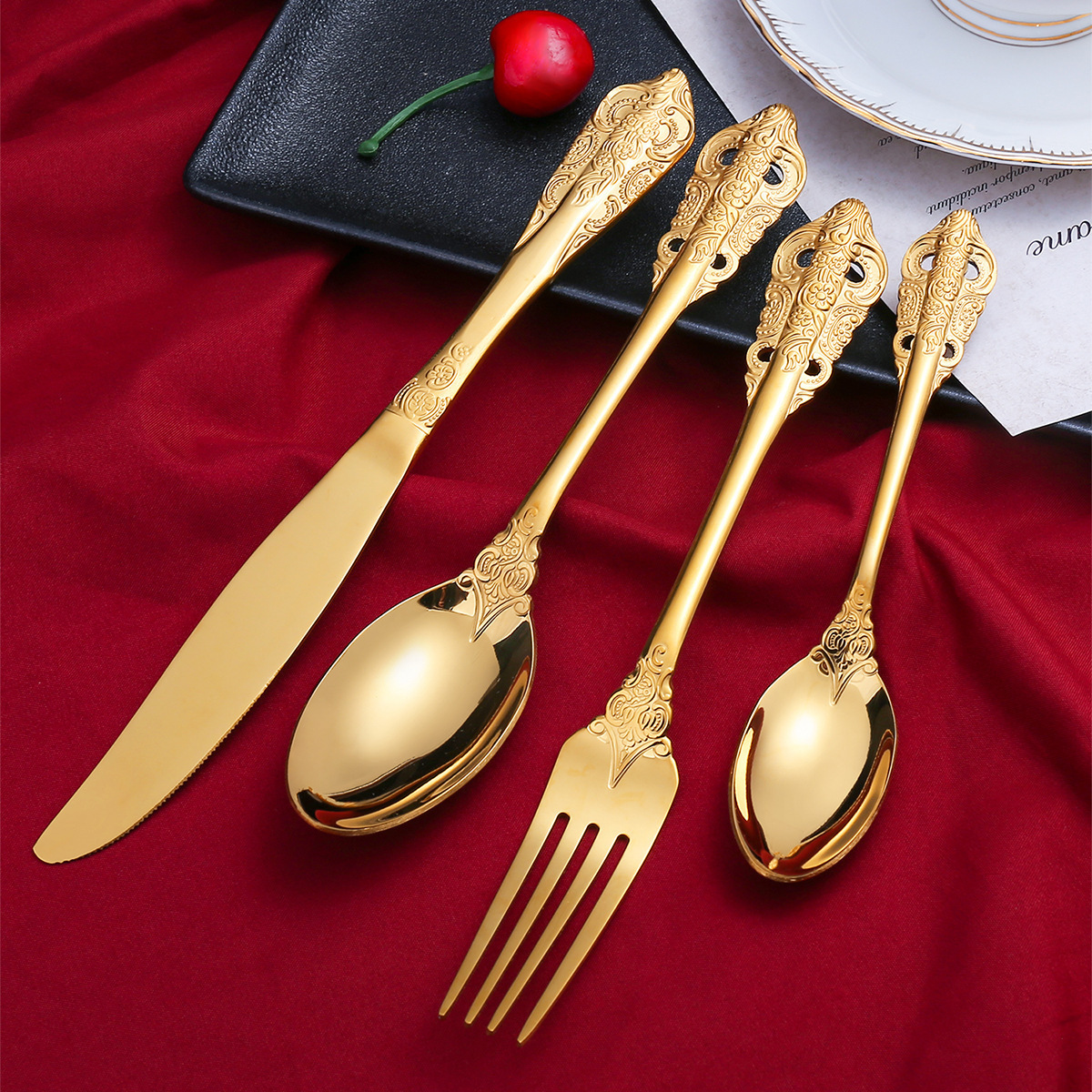 High Quality Luxury Vintage Gold and Silver Flatware Royal Stainless Steel Golden Cutlery for Banquet