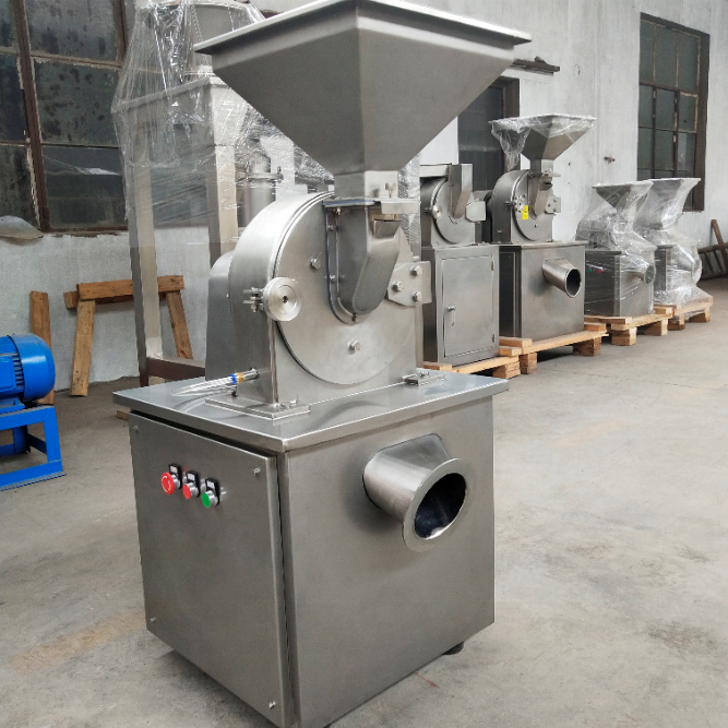 Moringa leaf grinding machine for making dry leaf powder