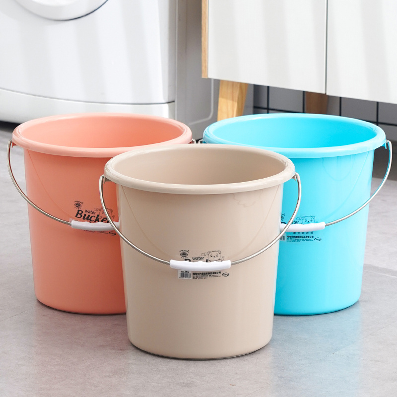 Manufacture Wholesale Cleaning Accessories Household Round Plastic Large Water Washing Bucket With Handle