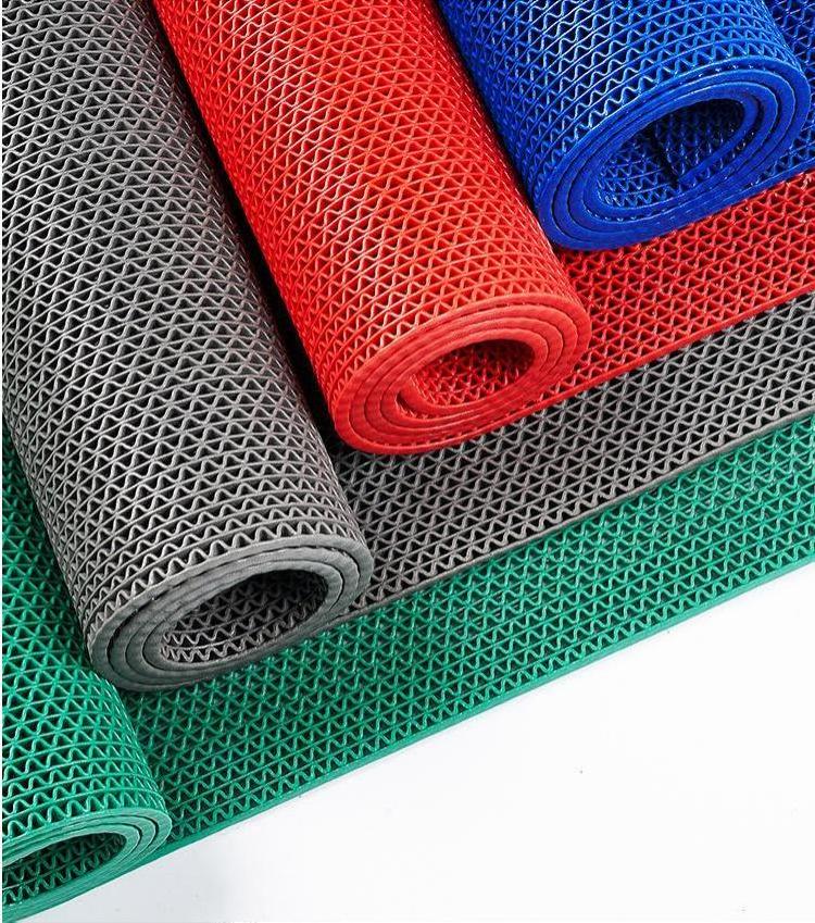 Hollow outdoor used waterproof anti slip PVC S mat plastic flooring