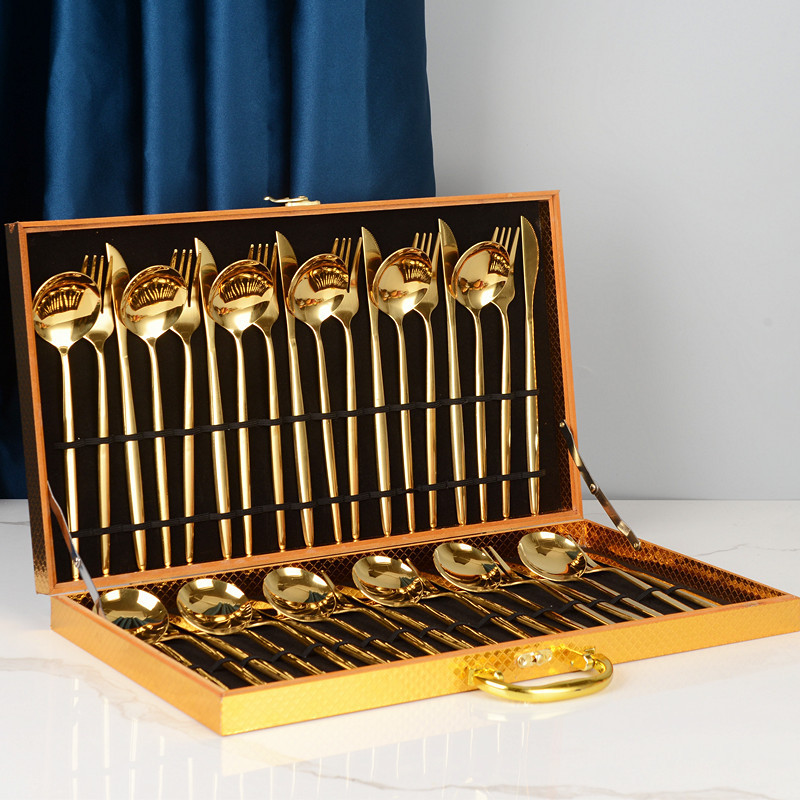 Royal Luxury Design Gold Flatware Wedding Portuguese Stainless Steel Cutlery Set With Wooden Box