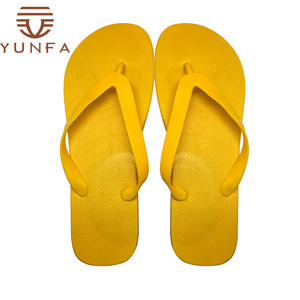 Pure Color Summer Beach Custom Logo beach slippers Light Weight Comfortable Yellow flip flops