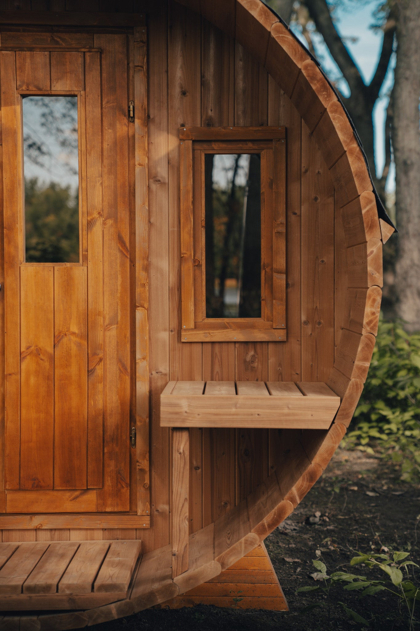 5 Person Outdoor Sauna Kit Canadian Cedar Harvia Heater Barrel Sauna with Front Porch