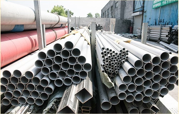 Industrial 304 and 316L Stainless Steel Seamless Pipes Offering Welding Processing Service