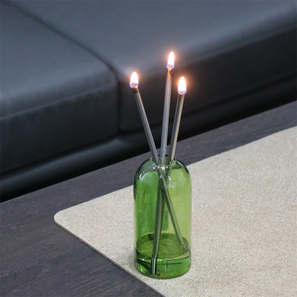 2023 New Launched Unique Gift Candle Luxury Metal Stick Flame Tube Oil Burning Refillable Candle