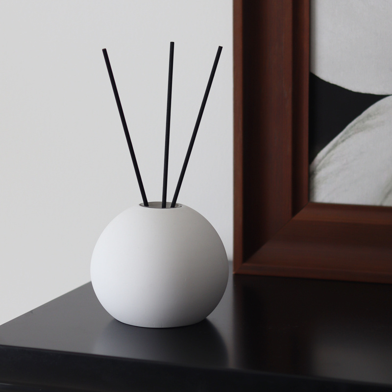 2024 New Launched Luxury Design 100ml 150ml 200ml Empty Vessel Ceramic Concrete Reed Diffuser