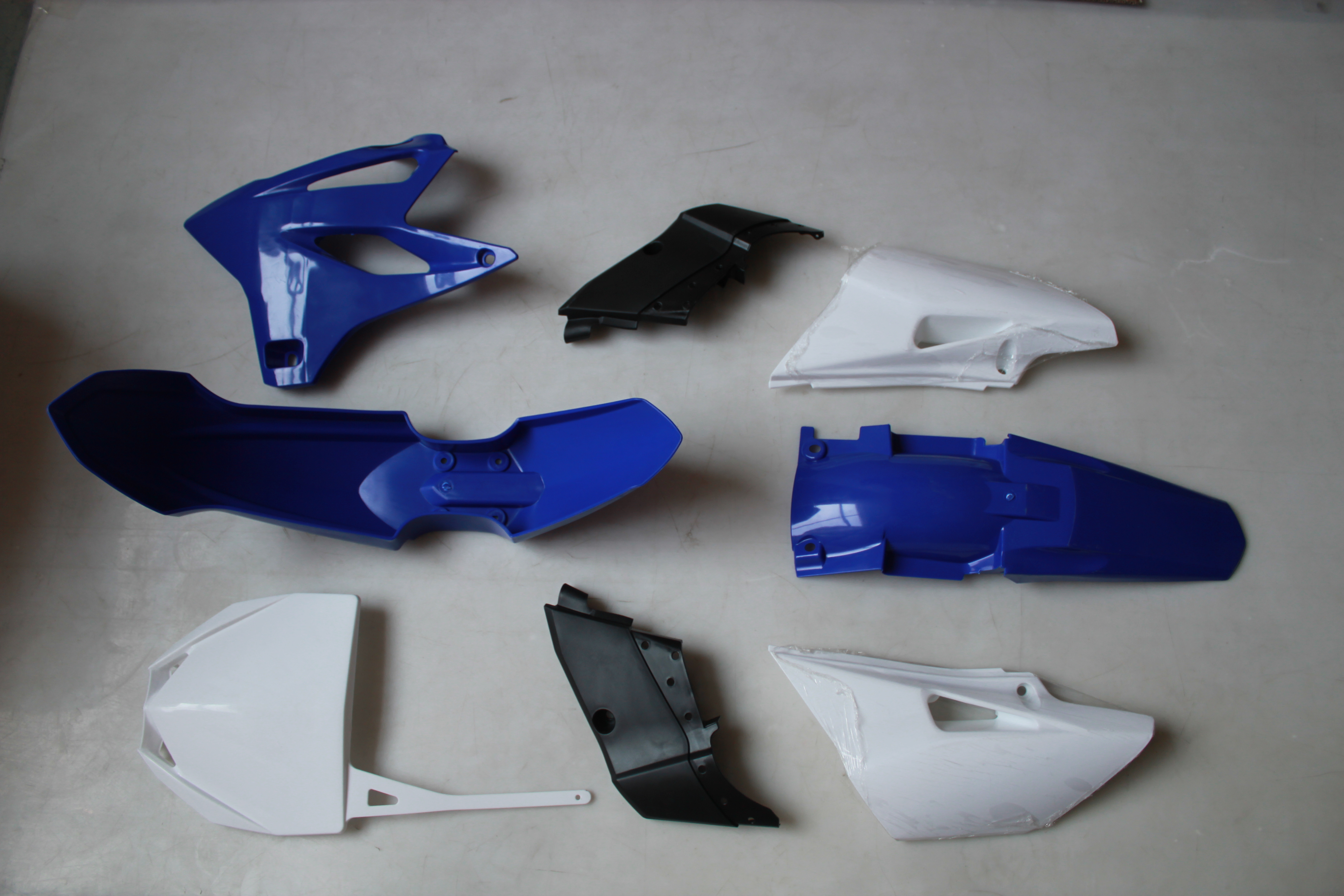 Competitive Price YZ85 Motorcycle Plastic Body Parts Spare Motorcycle Plastic Parts