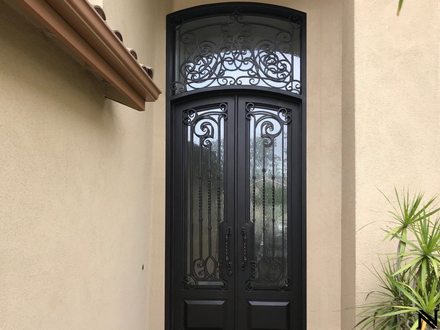 Hot Selling Iron Glass Door Wrought Iron Double Entry Doors With Transom Wrought Iron Doors