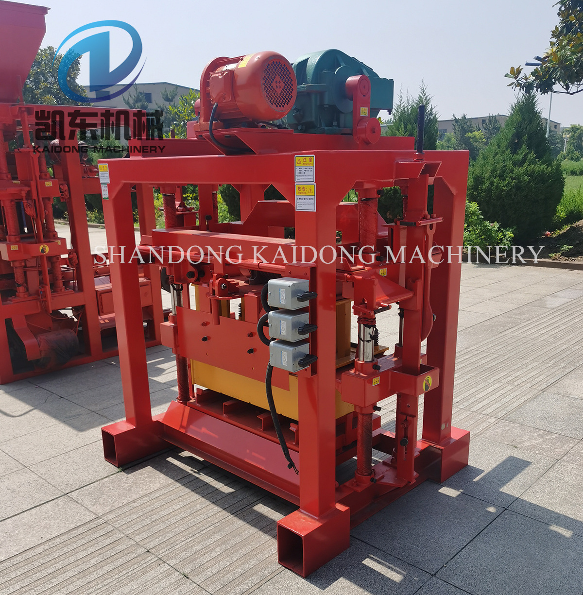 QT4-40 Diesel Concrete Hollow Block Making Machine price solid brick machine cement brick making machinery in South Africa Congo