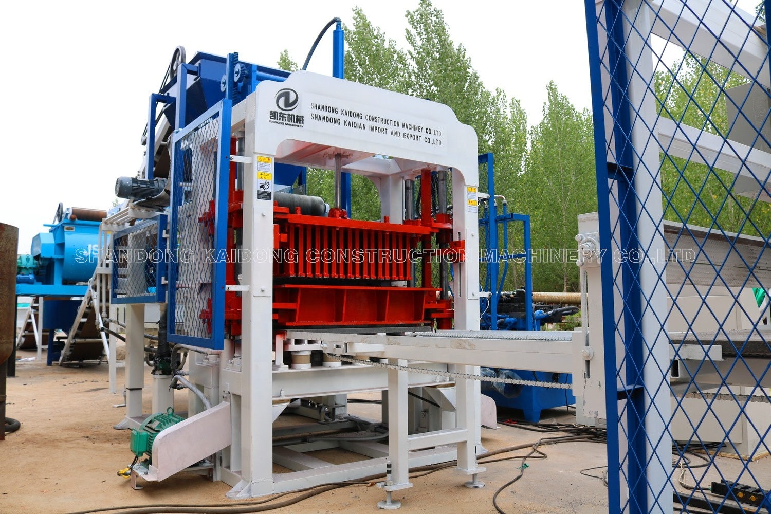 Kaidong QT4-15 Fully Automatic Hydraulic Fly Ash Interlocking Concrete Cement Hollow Sand Mold Brick Block Making Machine