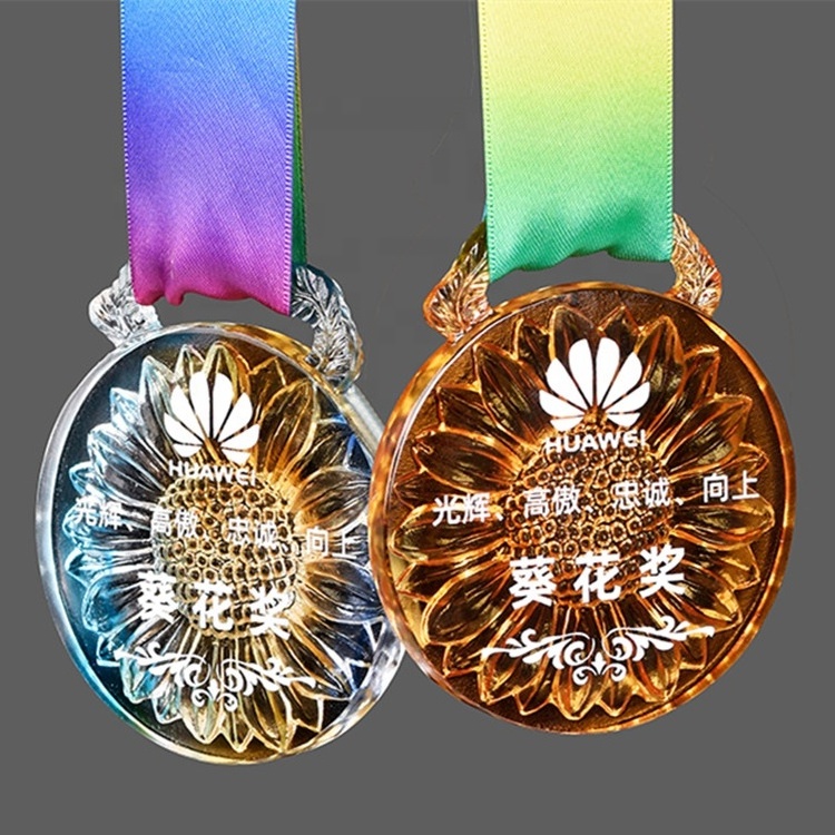 Wholesale Cheap Custom Blank Crystal Coloured Glaze Souvenir Crystal Glass Sports Award Medal And Trophy